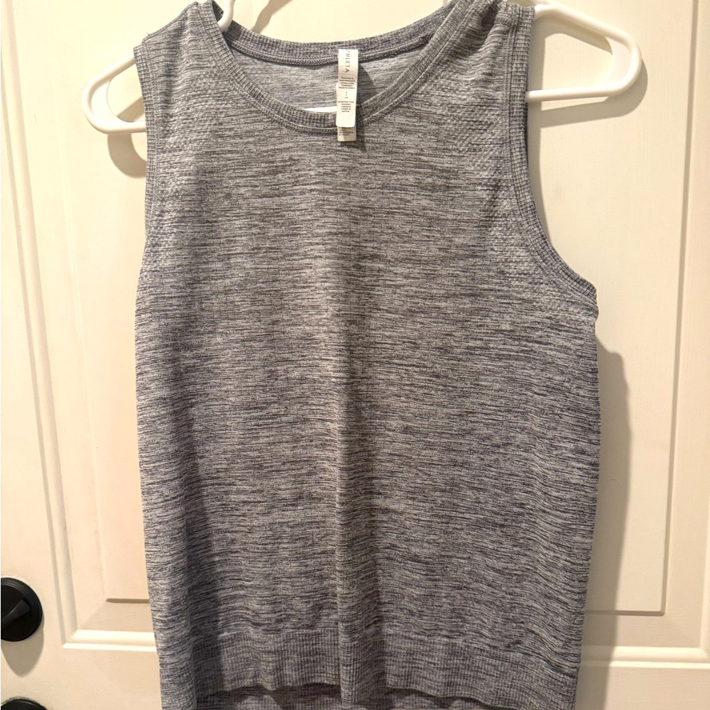 Athleta Heathered Gray Sleeveless Tank Top